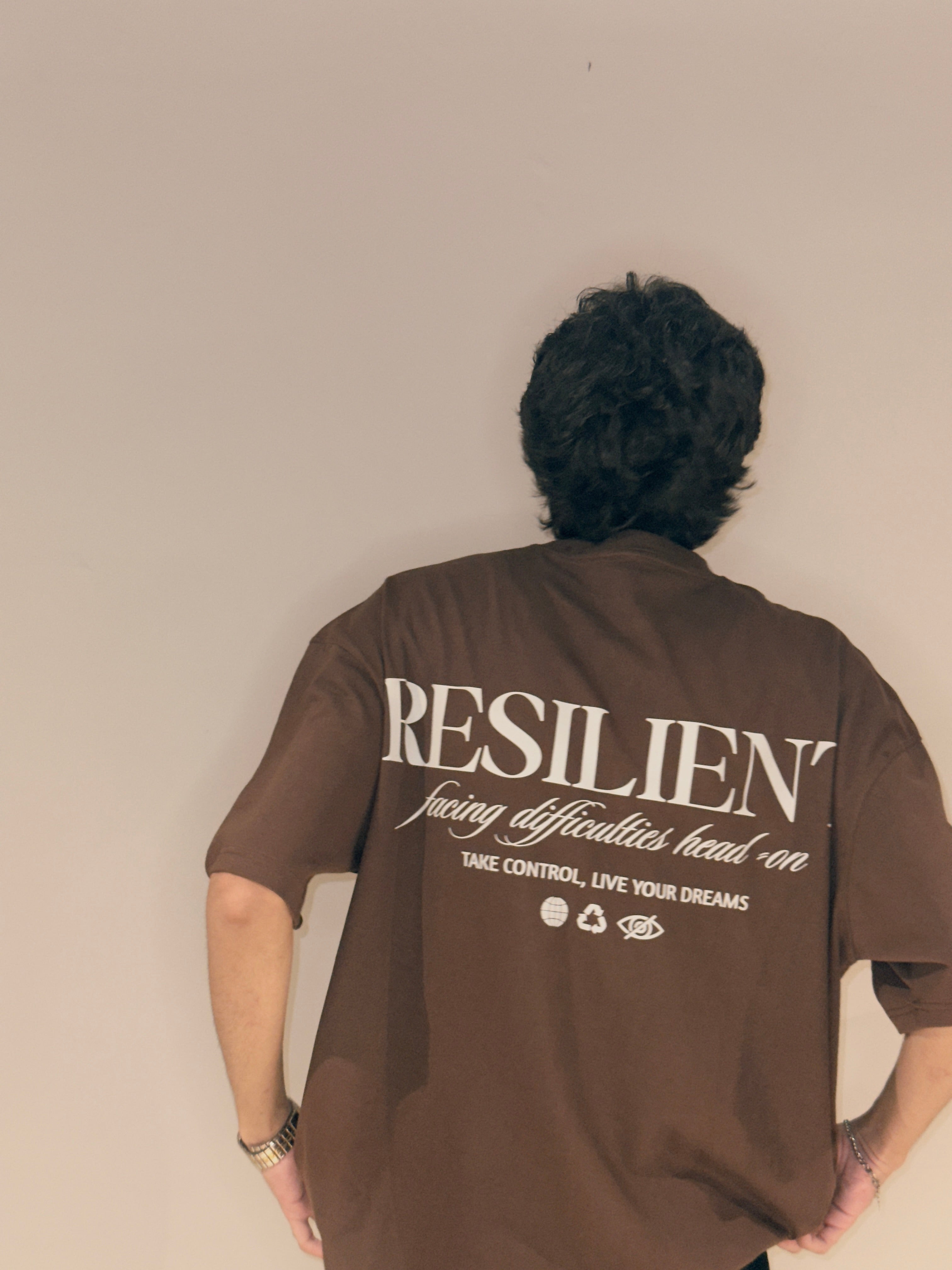 RESILIENT TEE